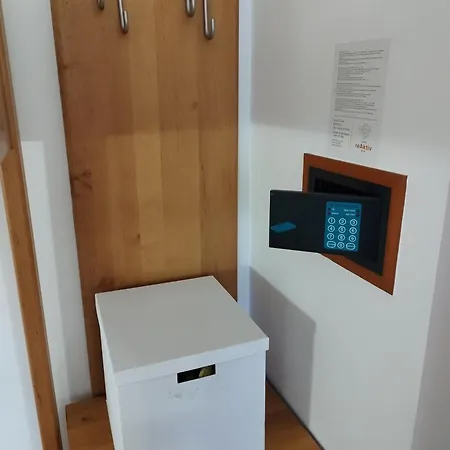 Appartamento Apartma Valerija *