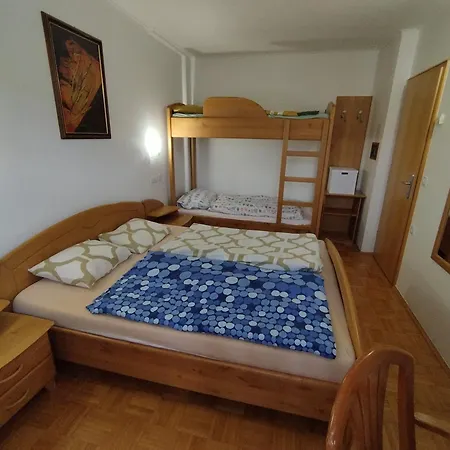 Appartement Apartma Valerija